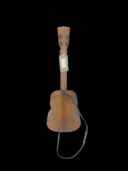 Kala KA-B Baritone Ukulele Laminate Mahogany, Gloss, Case, b