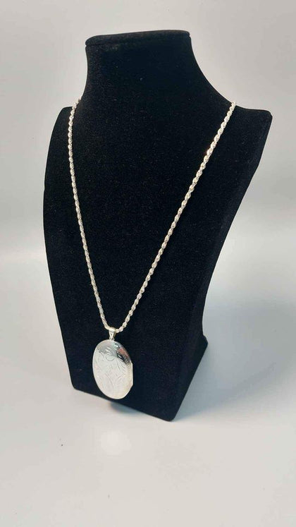 925 Sterling Silver Rope Chain Necklace With Opening Oval Locket Pendant - 32 Grams - 24