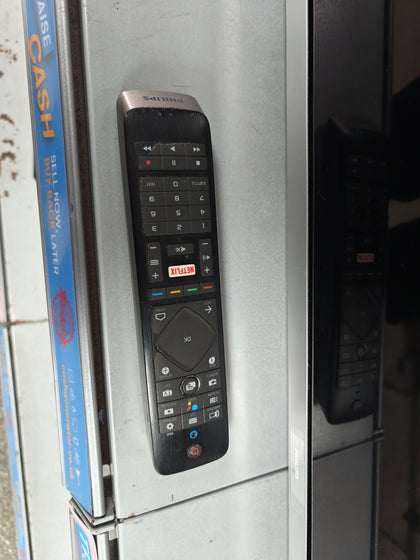 Phillips 75PUS7855/12 Ambilight Smart 4K QLED TV ***Back Light Needs Replaced***