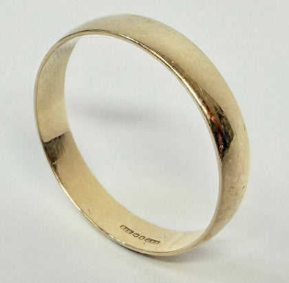 9ct yellow gold wedding ring band size T