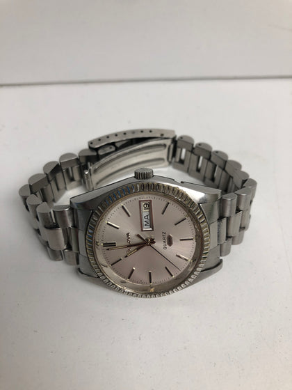 Bulova Professional Quartz 93181 Date Vintage
