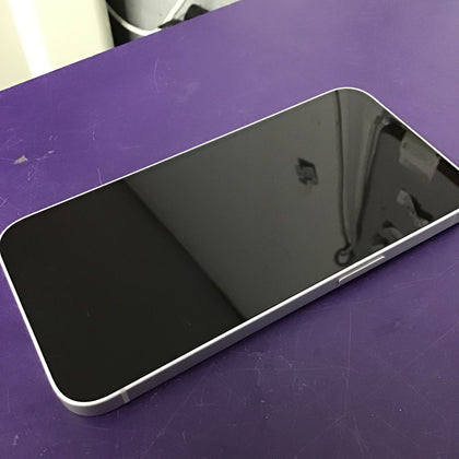 Apple iPhone 16e