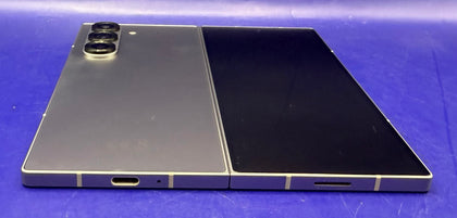 Samsung Galaxy Z Fold6 256GB Silver Shadow Unlocked Boxed - Chesterfield