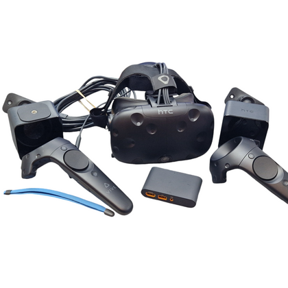 HTC VIVE PC VR GAMING HEADSET WITH SENSOR BLOCKS.