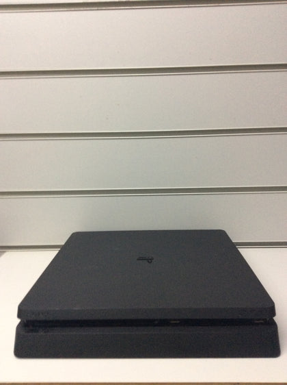 PlayStation 4 Slim + Pad