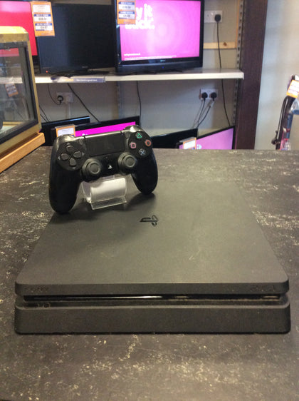 Sony Playstation 4 Slim