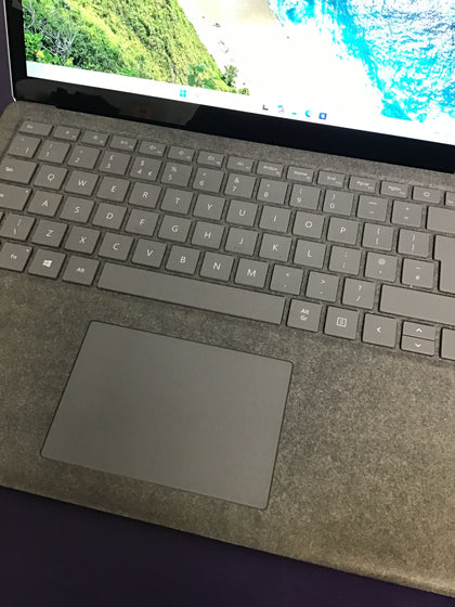 Microsoft Surface Laptop