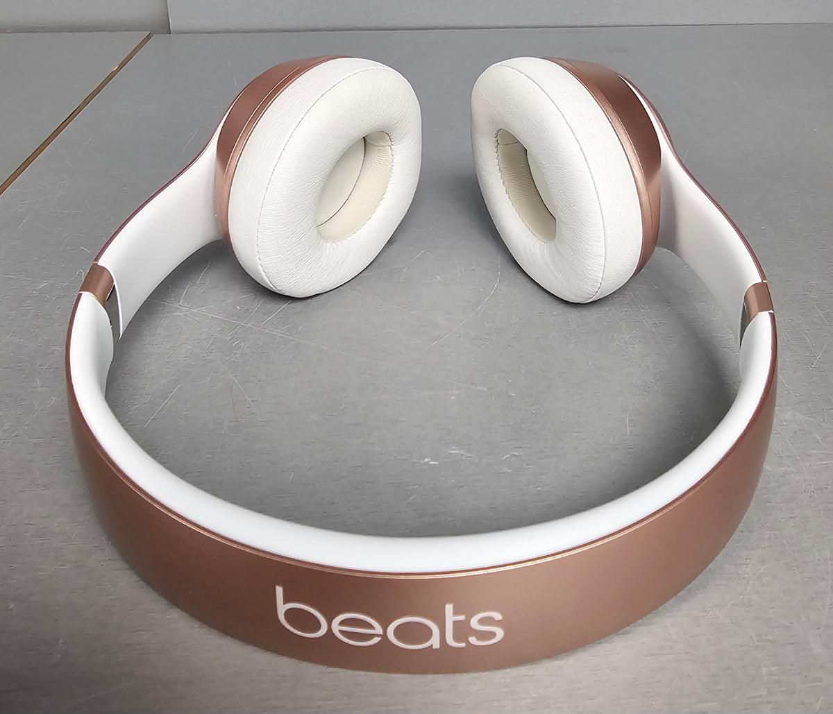 Beats Solo 2 On-Ear Wireless - Rose Gold Edition | Cash Generator