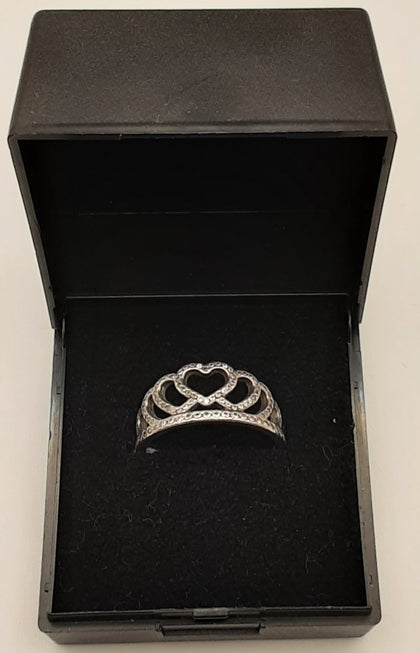 Pandora crown ring