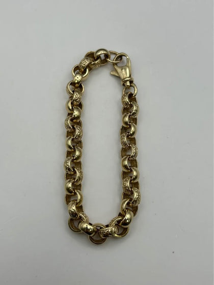 9K 375 HALLMARKED YELLOW GOLD, ENGRAVED BELCHER BRACELET, 9” 34.4G