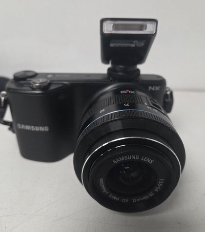 Samsung NX200 Digital Camera