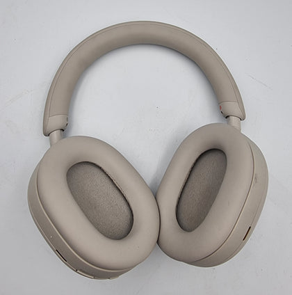 Sony WH-1000XM5 cream Wireless Noise Cancelling Headphones unboxed