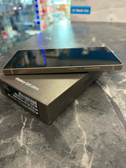 Samsung Galaxy S25 Ultra - Unlocked / 512GB - Boxed