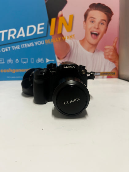 Panasonic Lumix GH4 With Lumix 45-175mm power zoom lens