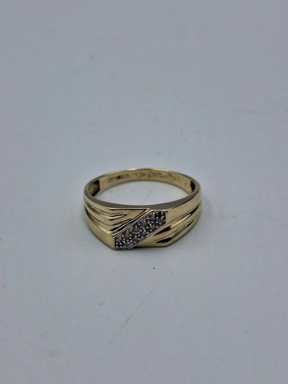 9ct Yellow Gold CZ Enternty Ring - 3.30 Grams - Size Z