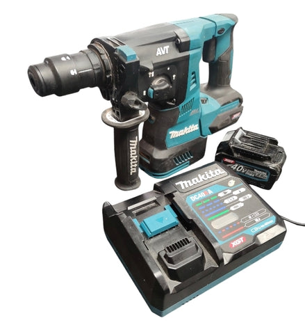 Makita HR004G 40V Hammer Drill w/2.5Ah Battery and charger**Unboxed**