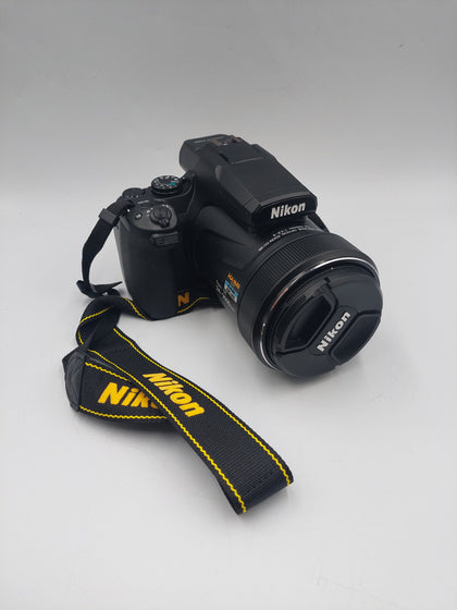 Nikon CoolPix P1000 Digital Camera 16MP, Nikkor 125x Wide Optical Zoom ED VR, With 3 x Batteries, Bag & Extra Camera Accessories