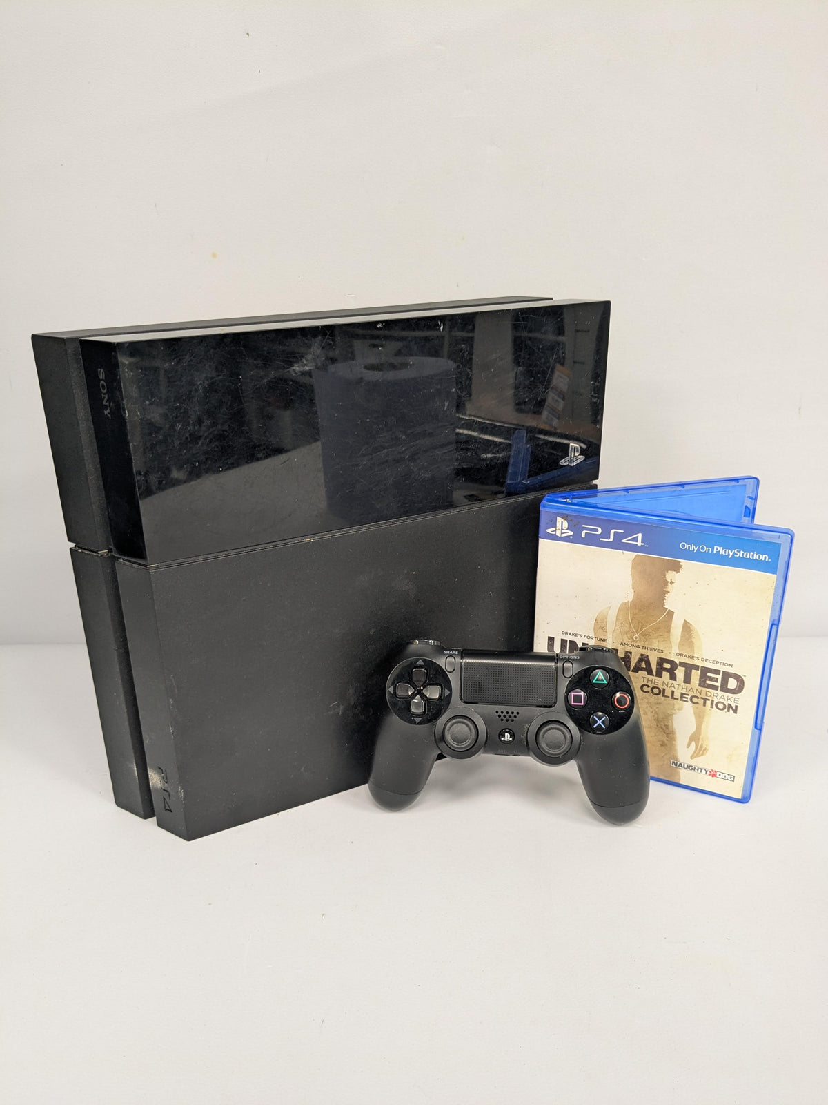 Sony PlayStation 4 500GB Console Unchartered Package | Cash Generator
