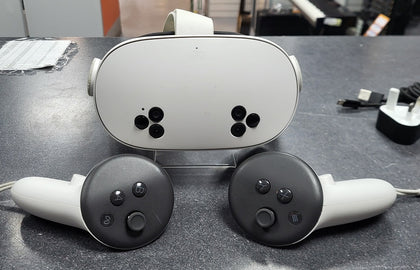 Meta Quest 3S VR Headset (With Controllers) - 256GB