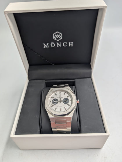 monch peripheral gents watch boxed, 2 year warranty