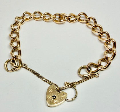 9ct yellow gold curb link bracelet with heart clasp 7