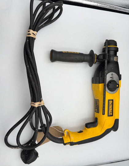 DEWALT D25123 SDS PLUS ROTARY HAMMER DRILL, 230v, WIRED, CASE INCLUDED