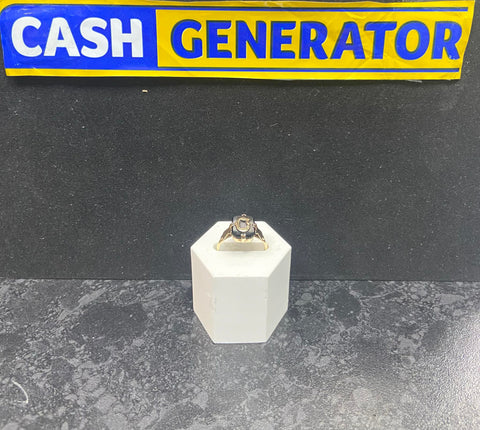 9ct Gold Ring (Size J) 1.8g