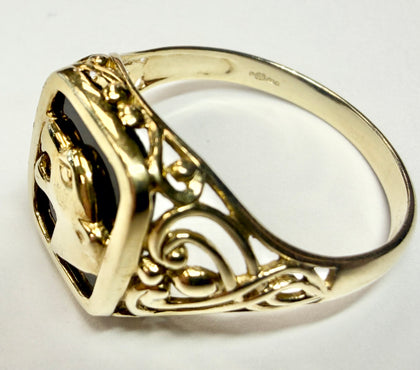 9ct gold and onyx panther ring size U 1/2