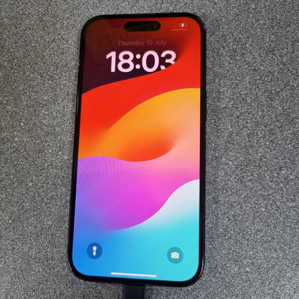 Apple iPhone 15 - 128 GB - black