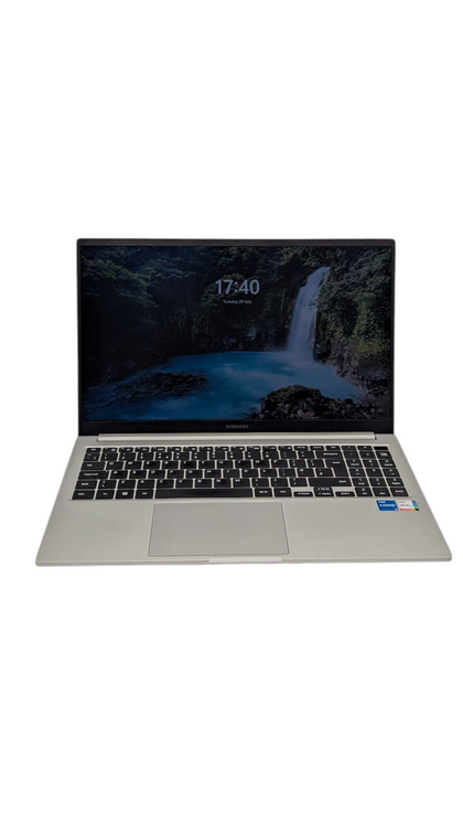 Samsung Galaxy Book2 Pro  NP750XED (Intel Core i5, 256 GB,), Notebook, Grey