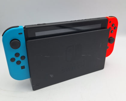 Nintendo Switch 32GB handheld gaming console with red/blue joy-cons, original charger and dock UNBOXED