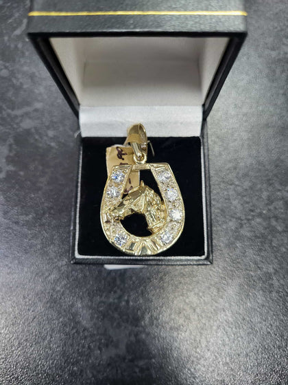 9ct Gold Horse Shoe Pendant 11.80g