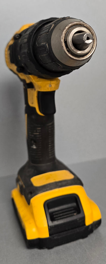 DeWalt dcd778 18V XR brushless cordless combi drill & DeWalt DCB183 2.0 AH Battery (No Charger)