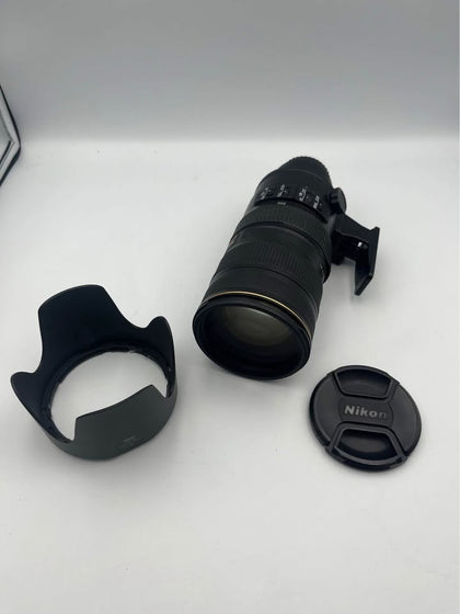 NIKON AF-S NIKKOR 70 - 200mm f/2.8G ED VRII WITH NIKON HB48 LENSE HOOD