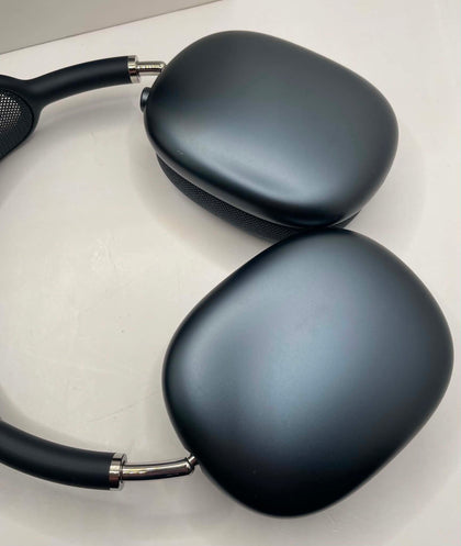 AirPods Max with Smart Case