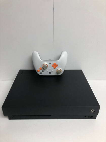 Microsoft Xbox One X - 1 TB - Black