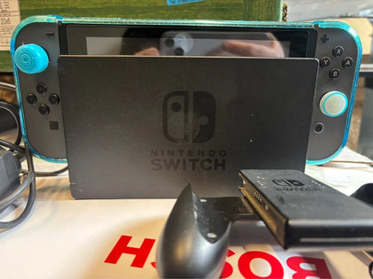 Nintendo Switch Bundle with new case n screen protector