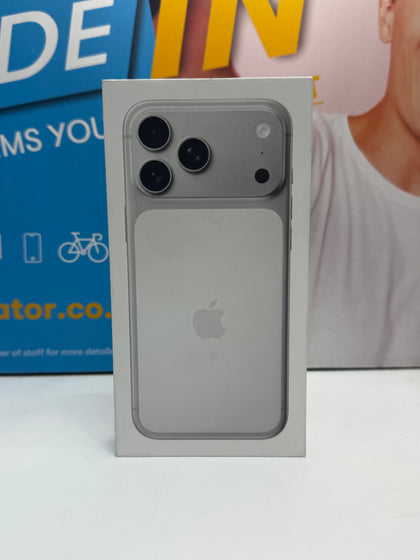 Apple iPhone 17 ProMax - Silver - 256GB - 100% BH - 1 Cycle - Apple Warranty