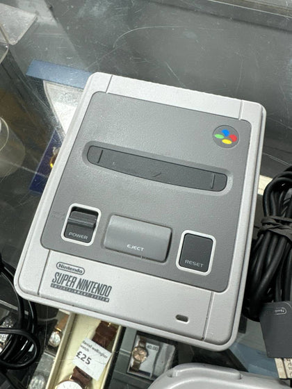 Nintendo Classic Mini SNES With Pad ** Collection Only - Wythenshawe **