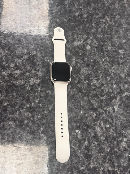 Apple Watch SE 2nd Gen - 44mm, WiFi (with charger)