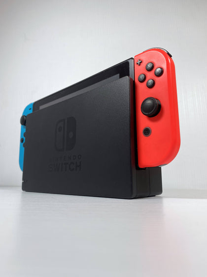 Nintendo Switch Original.