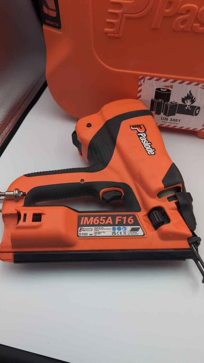 Paslode IM65A F16 7.4V Cordless Second Fix Angled Brad Nailer - With Case & 2.1ah Batt (No Charger)