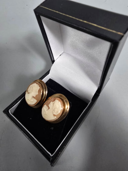 9CT Gold Earring 4.4G (LARGE STONE LADY) 375