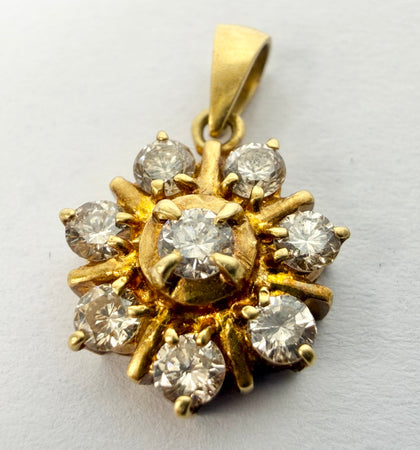 18ct yellow gold flower pendant with diamonds