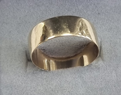 9ct Gold Band Size V