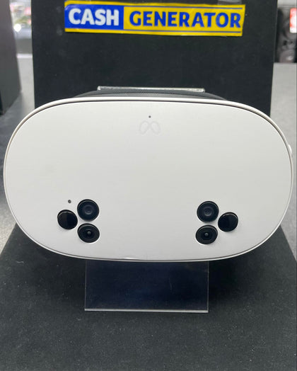 Meta Quest 3s Oculus (With Controllers) - White