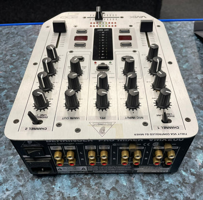 Behringer pro mixer vmx200