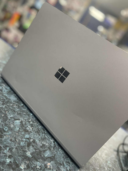 Microsoft Surface Book 2 15