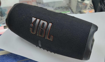 JBL Charge 5 White Bluetooth Speaker Black