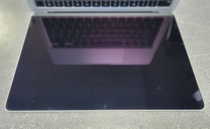 MacBook Air 16,12 - M4 (10-CPU 8-GPU) - 16GB - 256GB SSD - 13